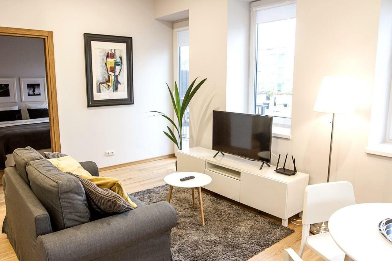 קובנה Modern 1Bd Apartment In Old Town By Hostlovers מראה חיצוני תמונה